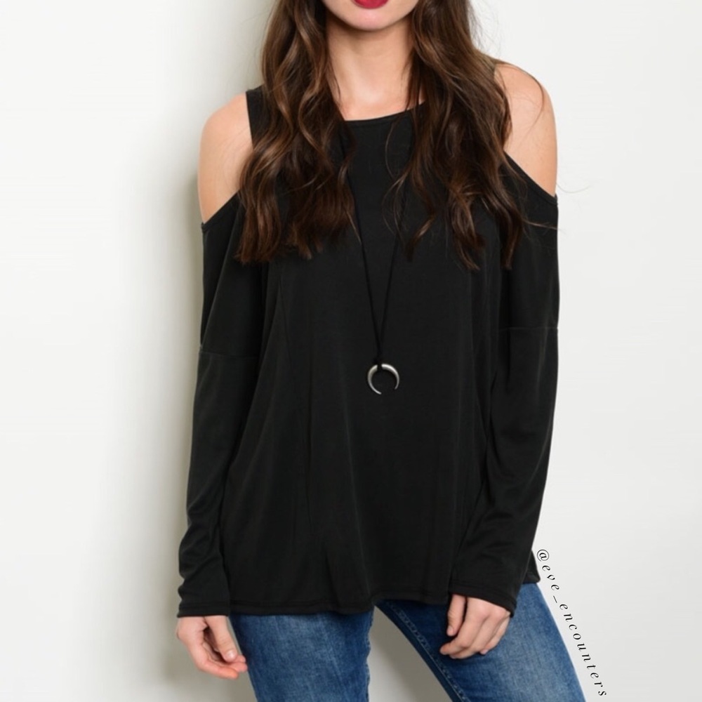 •'LEXI' COLD SHOULDER TOP•